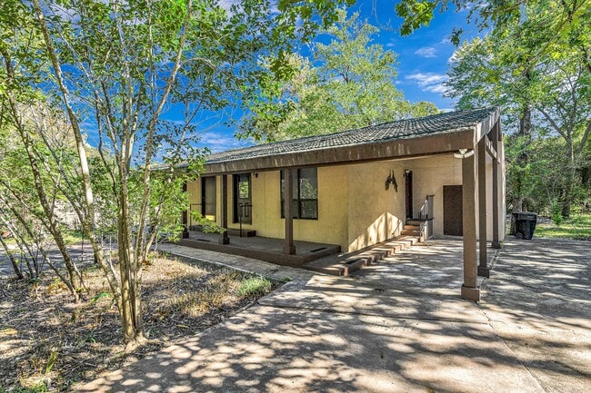 Building Photo - 32 E Rivercrest Dr Rental