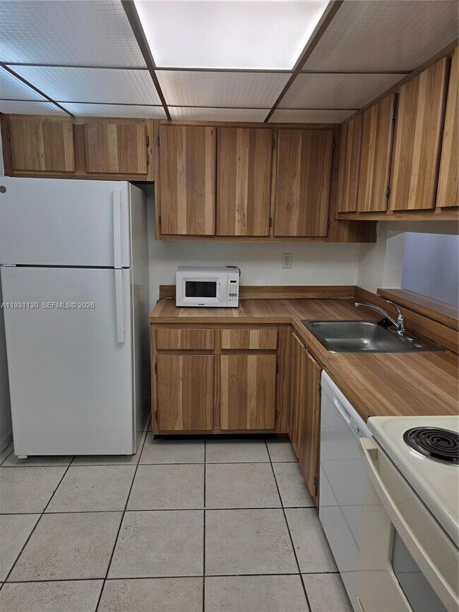 Photo - 8035 SW 107th Ave Unit 221