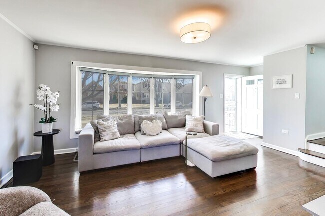 Photo - 4138 N Olcott Ave