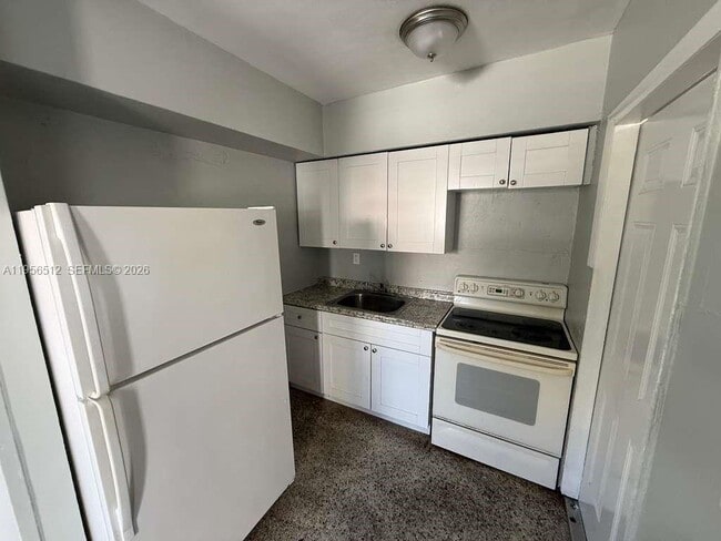 Photo - 1960 NW Flagler Terrace Unidad 1