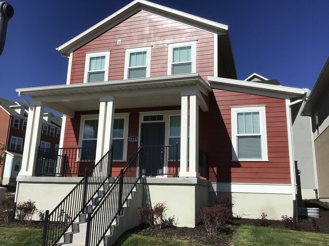 Building Photo - 5996 S Jordan Pkwy