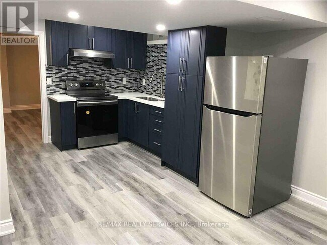 Photo - 163 Cresthaven Rd