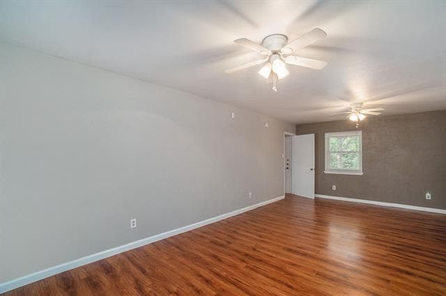 Photo - 1202 Crane Dr