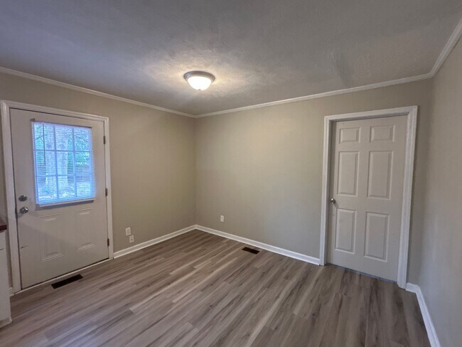 Photo - NEW LISTING!!!!!