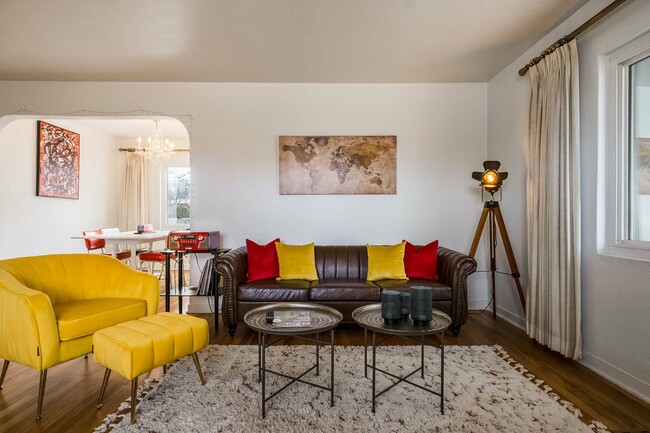 Photo - 720 Carlisle Blvd SE