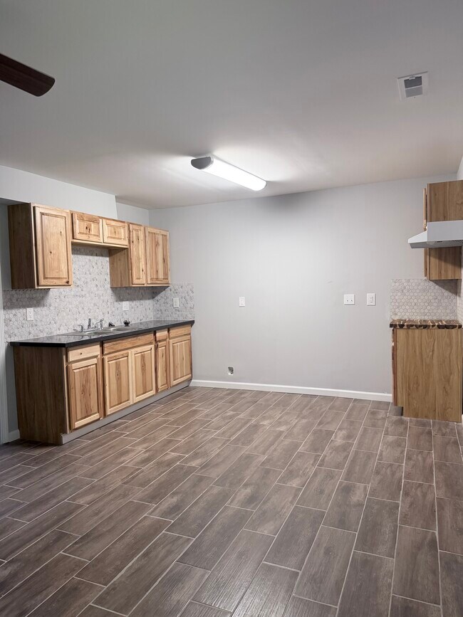 Photo - 1005 8th St Unit 8th Street
