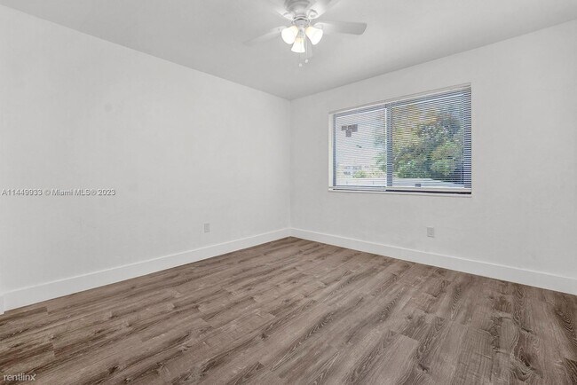Photo - 2 br, 2 bath House - 2633 SW 30th Ct