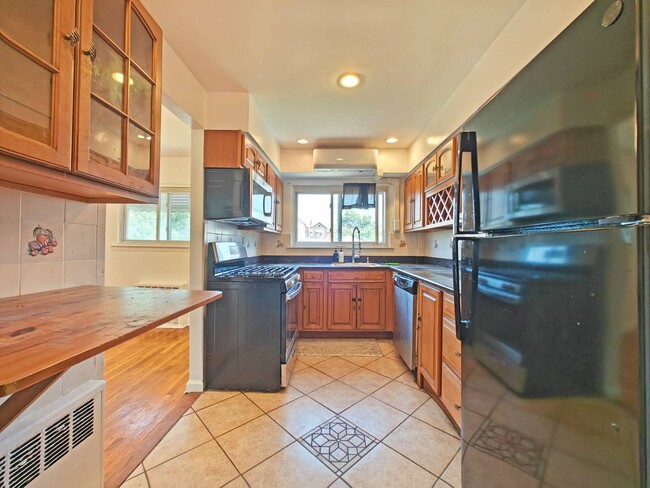 Photo - 3324 Hone Ave