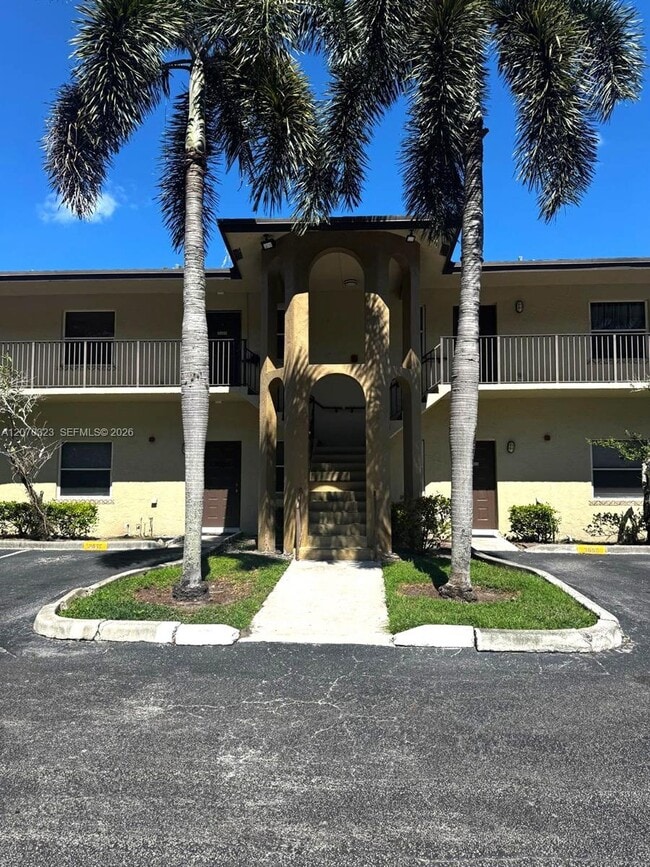 Building Photo - 3656 NW 91st Ln Unit 3656