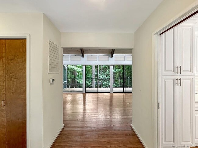 Photo - 609 Indian Springs Ct