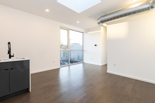 Photo - 620 Diamond St Unit 3