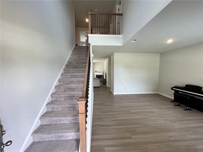 109 Cedar Wood Trce