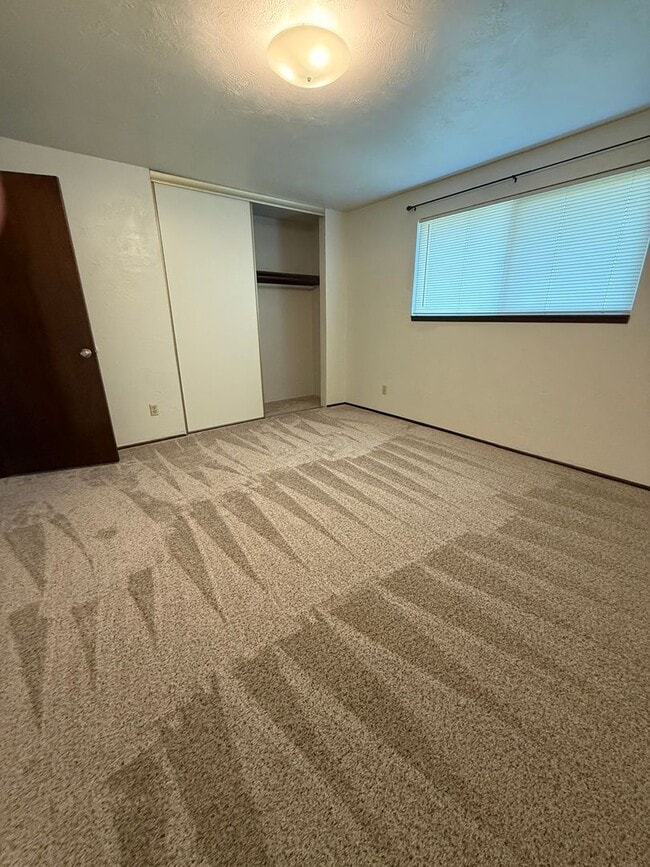 Photo - 407/422 SE Hankel St Unit 407