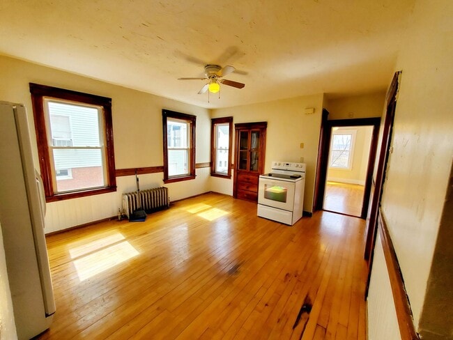 Photo - 48 Everard St Unit 1