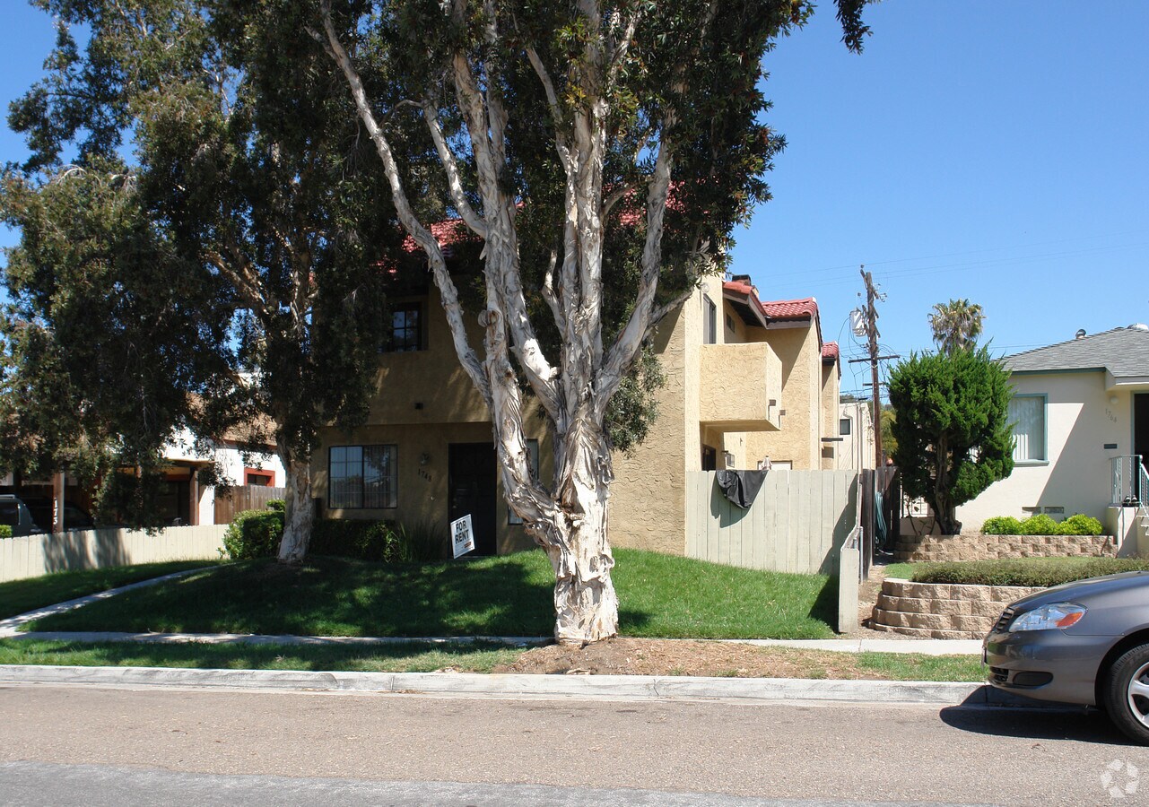 Photo - 1748 Missouri St