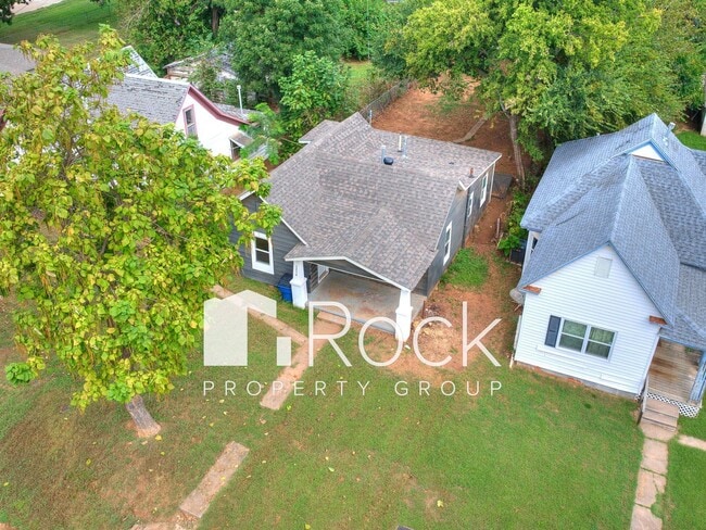 Photo - Updated Cozy 2 Bed 1 Bath Home in Guthrie Available Now ~MOVE IN SPECIAL~