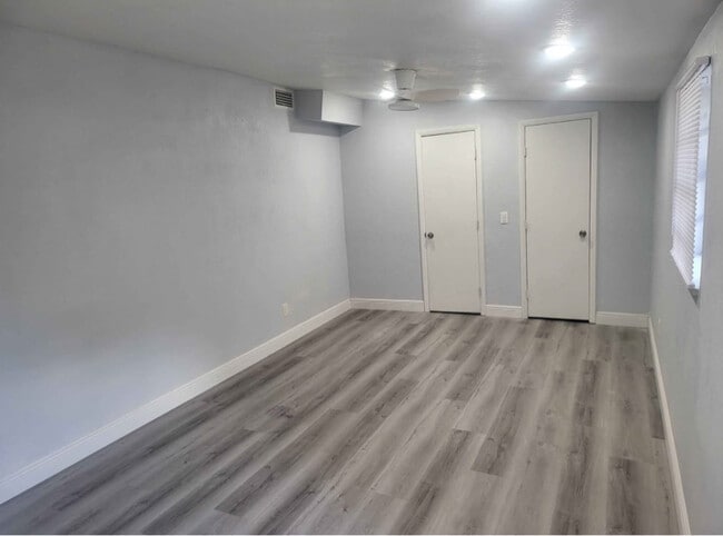 Building Photo - 8421 N Packwood Ave Rental