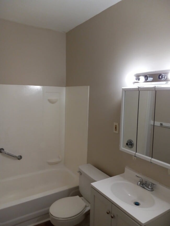 Photo - 641 Western Ave