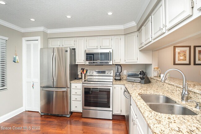 Photo - 2150 Atlantic St Unit #423