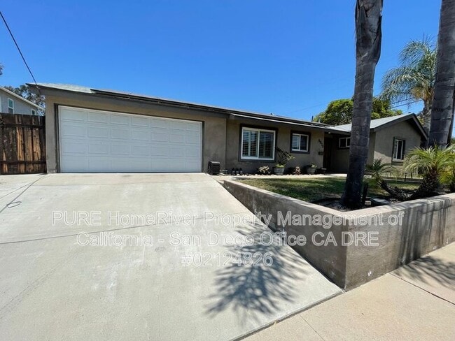 8970 Lake Angela Dr