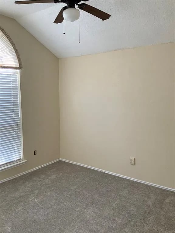 Photo - 624 Beatty Dr