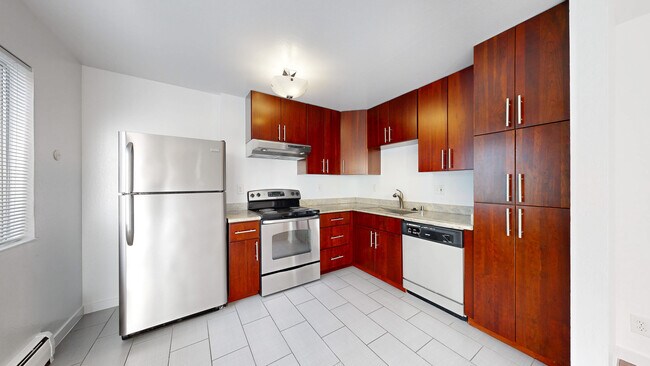 Photo - 753 Green St Unit 1E