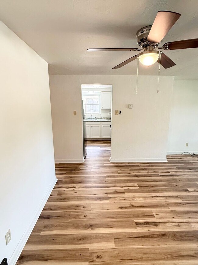 Photo - 2121 Pioneer Ave Unit Apt #1