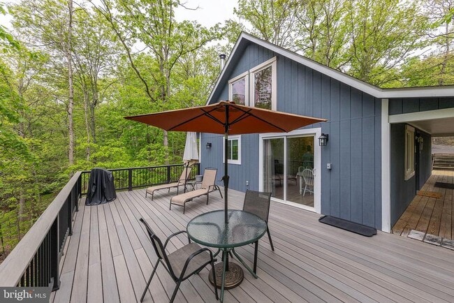 Photo - 1249 Lakeview Dr