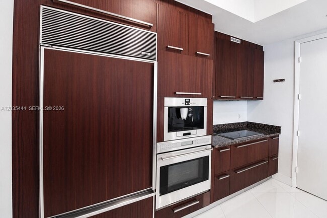 Photo - 15901 Collins Ave Unidad 403