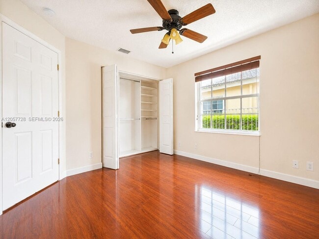 Photo - 1041 Cedar Falls Dr