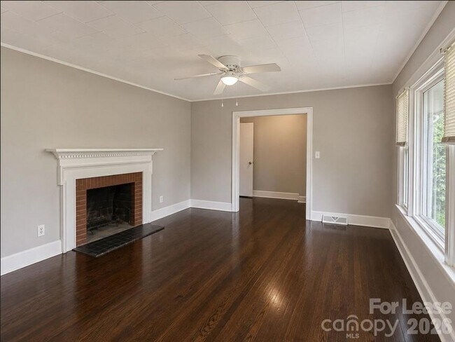 Photo - 800 Mt Holly-Huntersville Rd