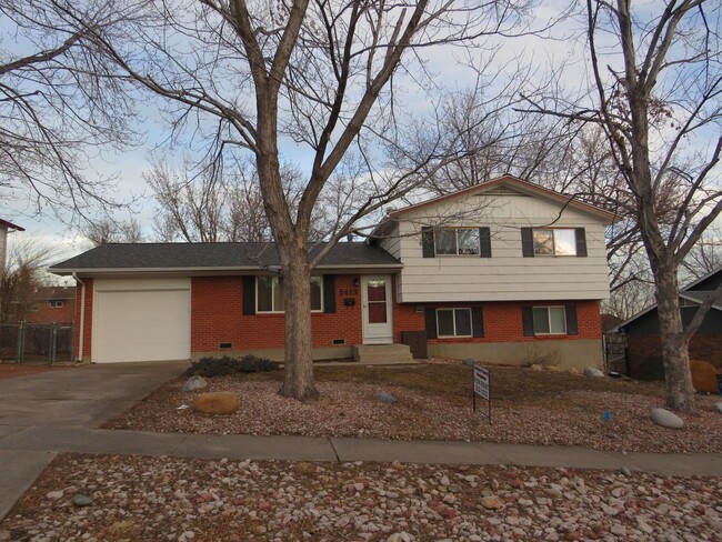 Cozy 4-Bedroom Home in Central Colorado Sp... - Cozy 4-Bedroom Home in Central Colorado Sp...