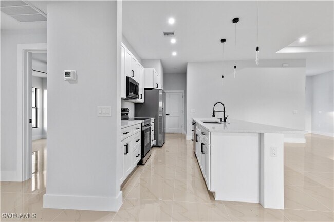 Photo - 456 Mercedes Ct