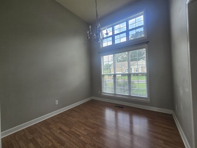 2229 Dewey Dr