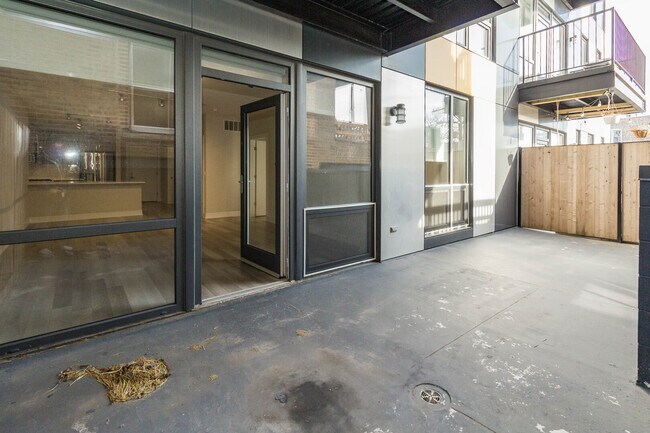 Photo - 1554 N Talman Ave