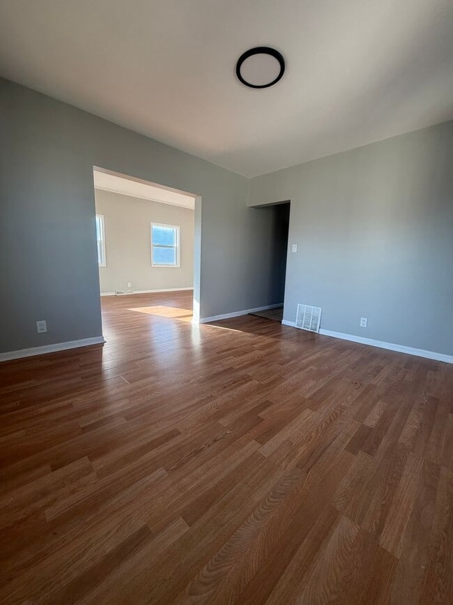 Photo - Nice and spacious 3 Bedroom 1 Bath House in Calumet City, IL MUST SEE