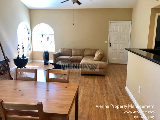 Photo - 710 Horizon Cove