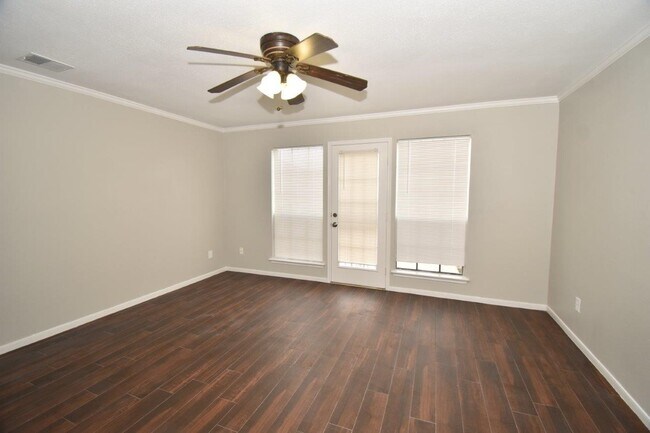 Photo - 9007 Woodleigh Dr