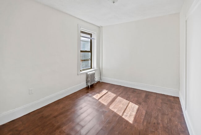 862 Huntington Ave Unit 2A