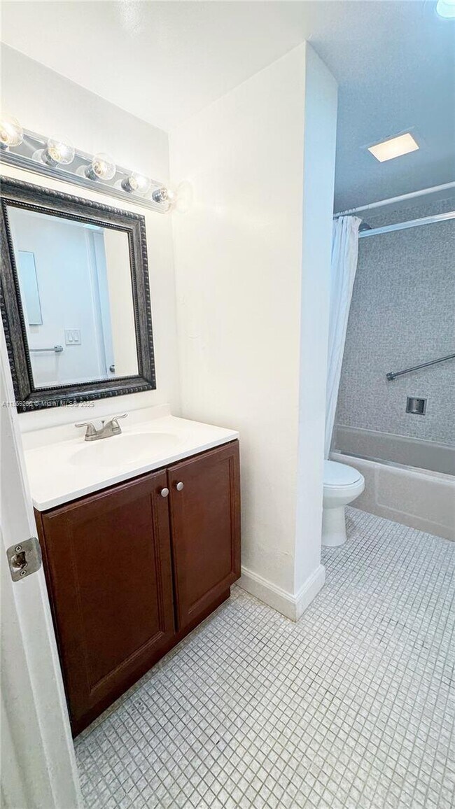 Photo - 3750 NE 170th St Unit 208