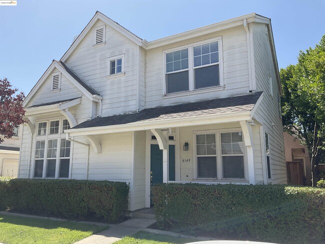 Photo - 6149 St Andrews Way House