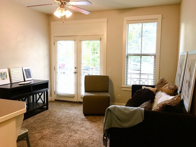 Photo - 705 W Douglas St Unit 202