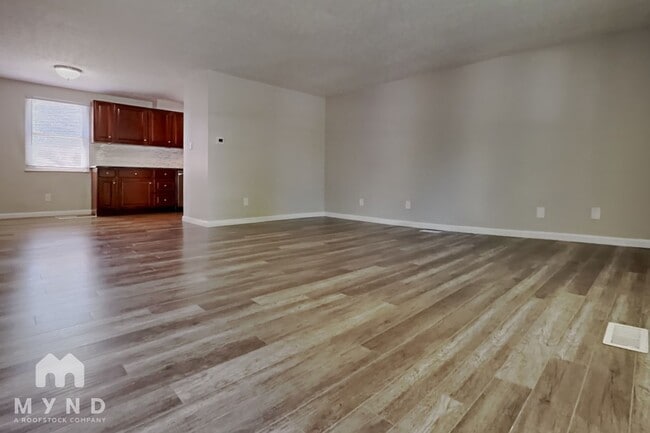 Photo - 2490 McZand Blvd