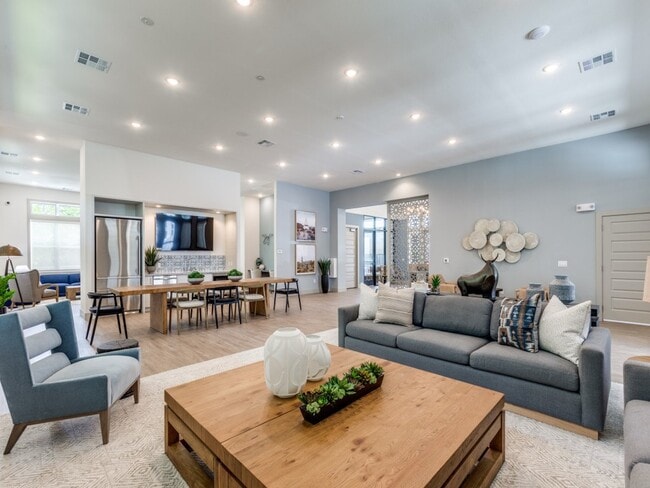 Carson Crossing - Carson Crossing Apartments