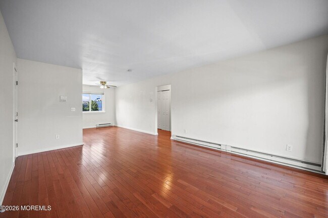 Photo - 330 Shore Dr Unit G6