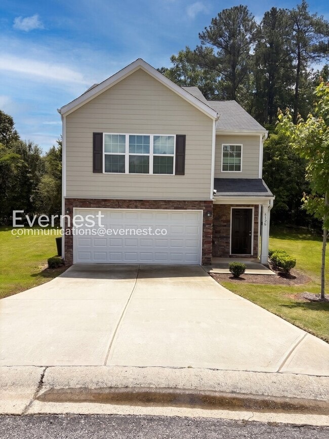 Building Photo - 3 Bed/2.5 Bath Home with Garage / Pet-Friendly / Coming Soon!