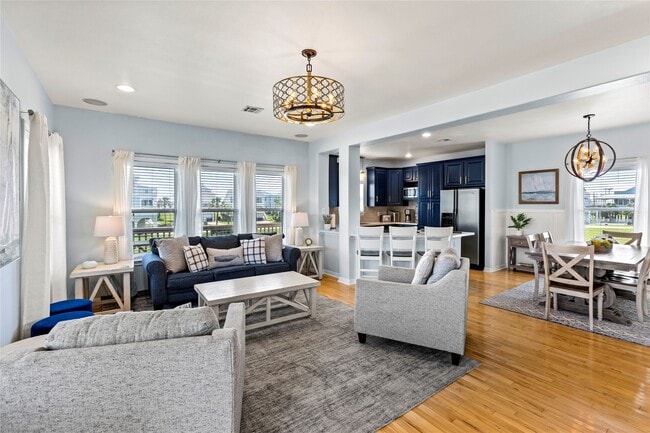 4114 Courageous Ln