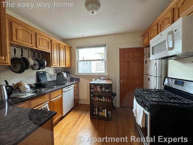 Photo - 33-35 Magnus Ave Unit #3 Unidad #3