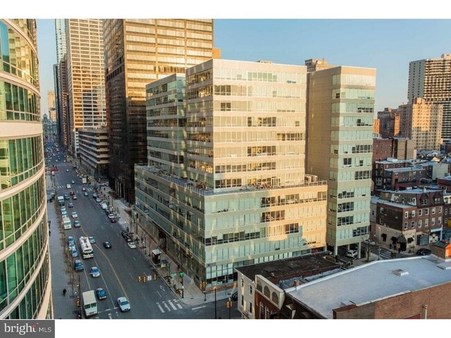 Photo - 2026 Market St Unit 814