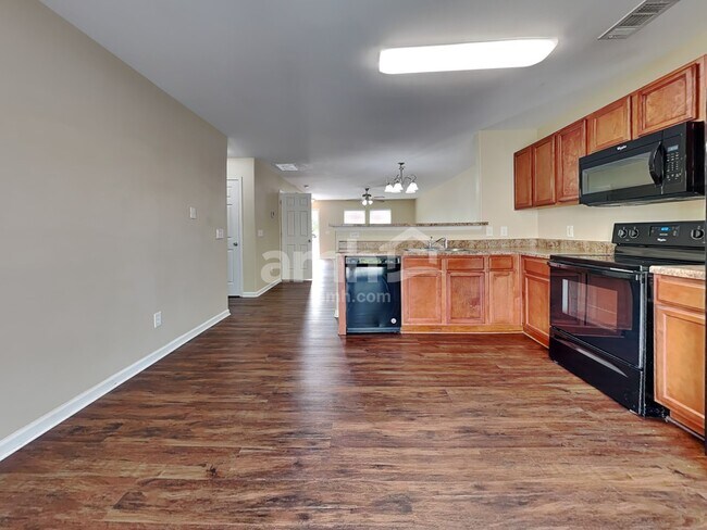 Photo - 406 Flint Dr